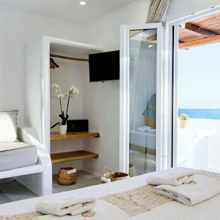 Dream on Plaka Hotels in Plaka