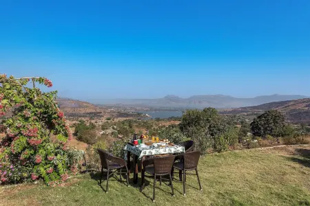 Cosmicstays The Sundowner Отели в г. Кадад