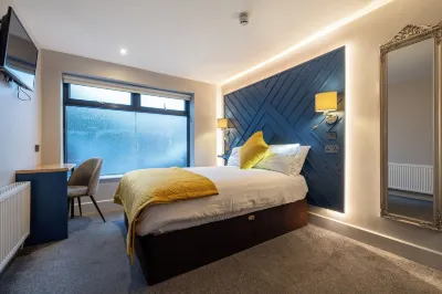 Ewings Bar & Self-Catering Accommodation Hotels in 