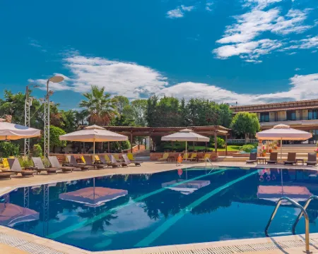 塞薩洛尼基阿瓦隆機場酒店 塞爾米酒店