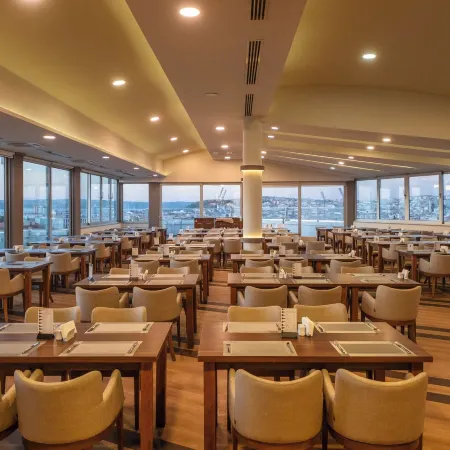 Parion Hotel