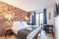 Les Tonnelles Hotels in 