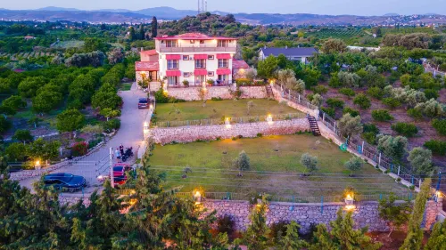 Satsuma Butik Otel Hotels in Seferihisar