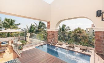 Luxury Penthouse Retreat at Fundadores
