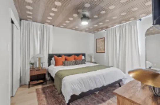 5 Star Luxury Rental Just 5 min from Masters/Hot Tub/Fire Pit/EV Charger