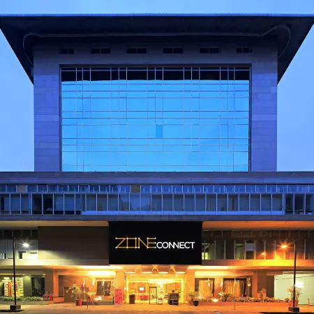 Zone Connect by the Park Saket New Delhi Отели рядом с достопримечательностью «Индийский технологический институт в Дели»