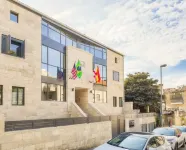 The Pearl of Nachlaot Apartments