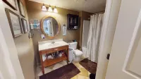 Seneca Lodge in Snowshoe Village - Steps to Ski Slopes
