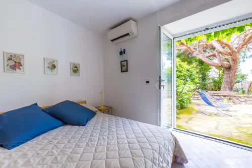 나폴리아파트먼츠의 빌라 델레 닌페에