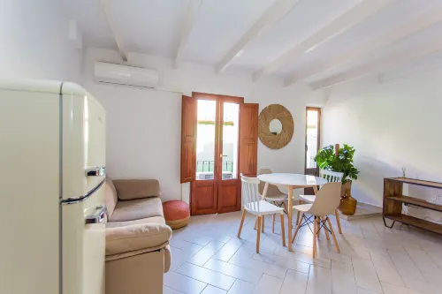 Alojamientos la Vila Mayor 7 by Seaward Suites - Apartments