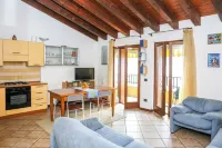 加爾達湖全景公寓