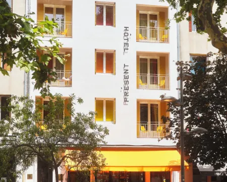 ホテル プレザント - 200m デ アレーヌ ド アルル - アンコール ミュー アルルのホテル