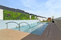 Truliving Vallecas by Habyt - สระว่ายน้ำบนดาดฟ้า