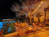Cumbalıca Flora Hotels in Ildir Mahallesi