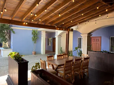 Hotel Hacienda Bugambilias