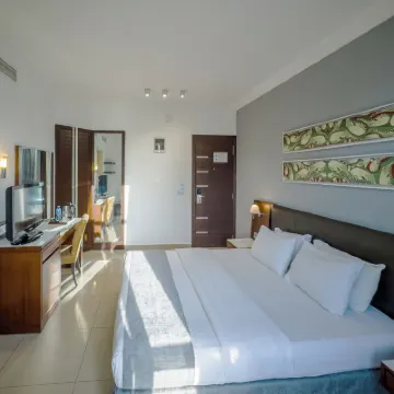 The Avenue Suites Hotels near Landmark Beach