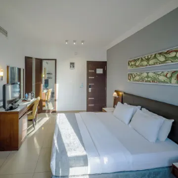 The Avenue Suites Отели рядом с достопримечательностью «Институт Гёте»