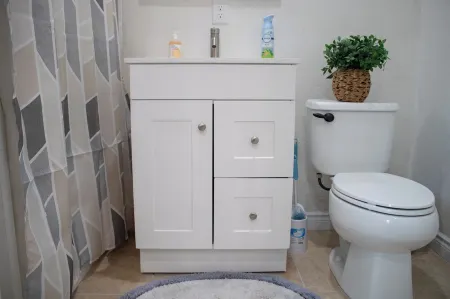 Cozy studio in fantastic Tulare with WiFi access