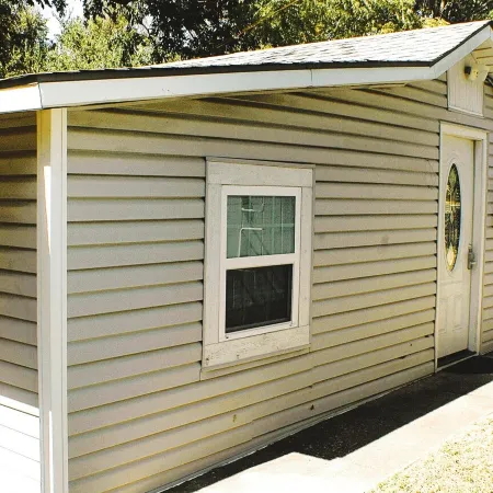 Charming Texoma 1-bedroom guesthouse in growing Sherman, Texas
