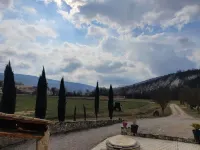 Gîte in a quiet equestrian estate in the heart of the Luberon