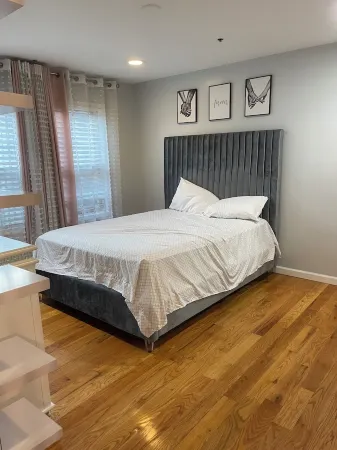 Cityscape Stay near Manhattan