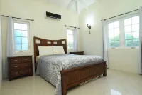 Iyanola Villa/ Tee Joys - 3-bedroom villa in beautiful Gros Islet with AC, WiFi