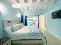 Large West Bay Beach Villa with private pool. Easy walk to beach.  Quiet oasis.