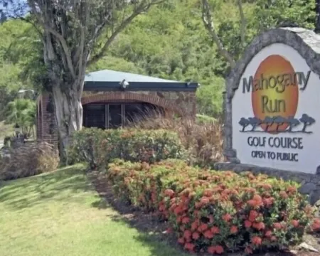 Updated 1Br/1BA - "Hillside Getaway" Hotels in Northside