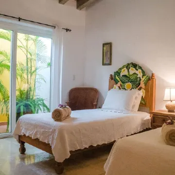 Contemporary Villa in Lush,Tropical, Private Paradise