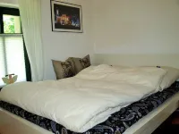 Old forester's house in the nature park, surrounding area of Berlin, own terrace, sauna, WiFi