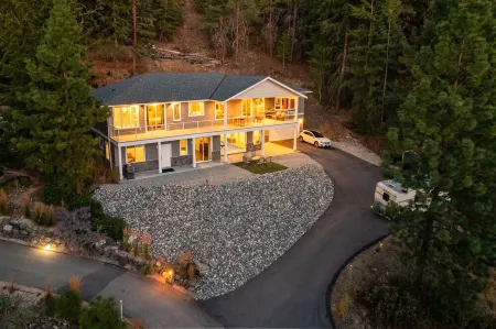 Okanagan Lakeview Oasis, 2 Bed, 2 Bath, Sleeps 6