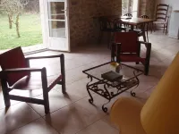 Charming gite in a small village with swimming pool Hotel a Vaureilles