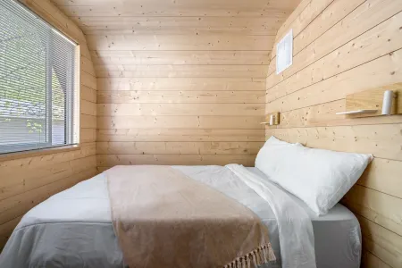 Unique A-Frame cabin/Sauna /Pet friendly /Nearby Trails