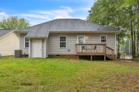 3BR - Pet-Friendly & Close to Downtown Greer