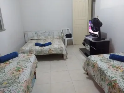 Cozy Beach House 2 bedroom 1 suite w / air