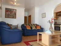 2 bedroom top floor apartment, swimming pool, Air-Con. Hotels in Conceicao de Tavira