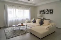 Spacious 3BD Home - Private Cozy Pool - Centrally Located - Quiet Neighborhood