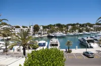 3-Bedroom Apartment in Cala D'Or Marina with Harbour Views - Homestays