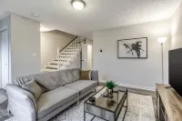 Modern 3br 3 ba house near downtown w/ amenities