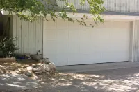 Private Loft Cottage, w/ bedroom, close to Kern River. Pet friendly. Sleeps 8 Hotels in Kernville