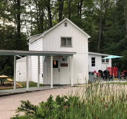 Terrific Mid Century Cottage