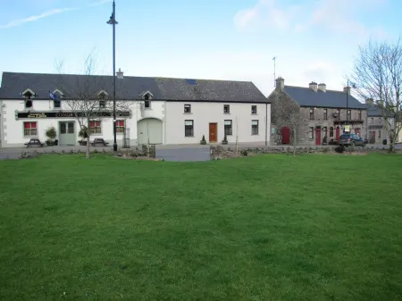 3 bedroom, sleeps 6, beautiful Village in the centre of Ireland Отели в г. Multyfarnham