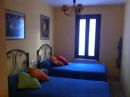 Casa Colasa for 6 people Отели в г. Ебра-де-Баса