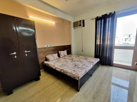 Apna Apartments Отели рядом со станцией Gurgaon Railway Station