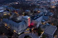 比德爾酒店及會議中心 鄰近Luddy School of Informatics, Computing, and Engineering的酒店