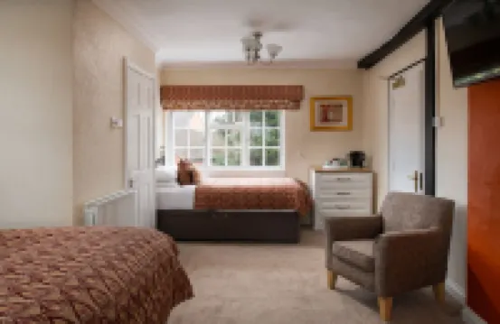 Springfield House - Birmingham Airport & NEC