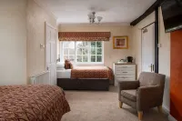 Springfield House - Birmingham Airport & NEC