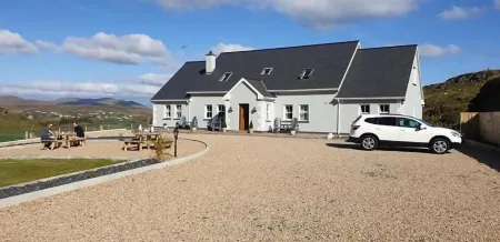Slieve League House B&B Отели в г. Ummerawirrinan