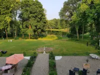 Villa am Stechlin Các khách sạn ở Kleinzerlang