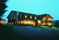 Berry Springs Lodge Hotels in Sevierville